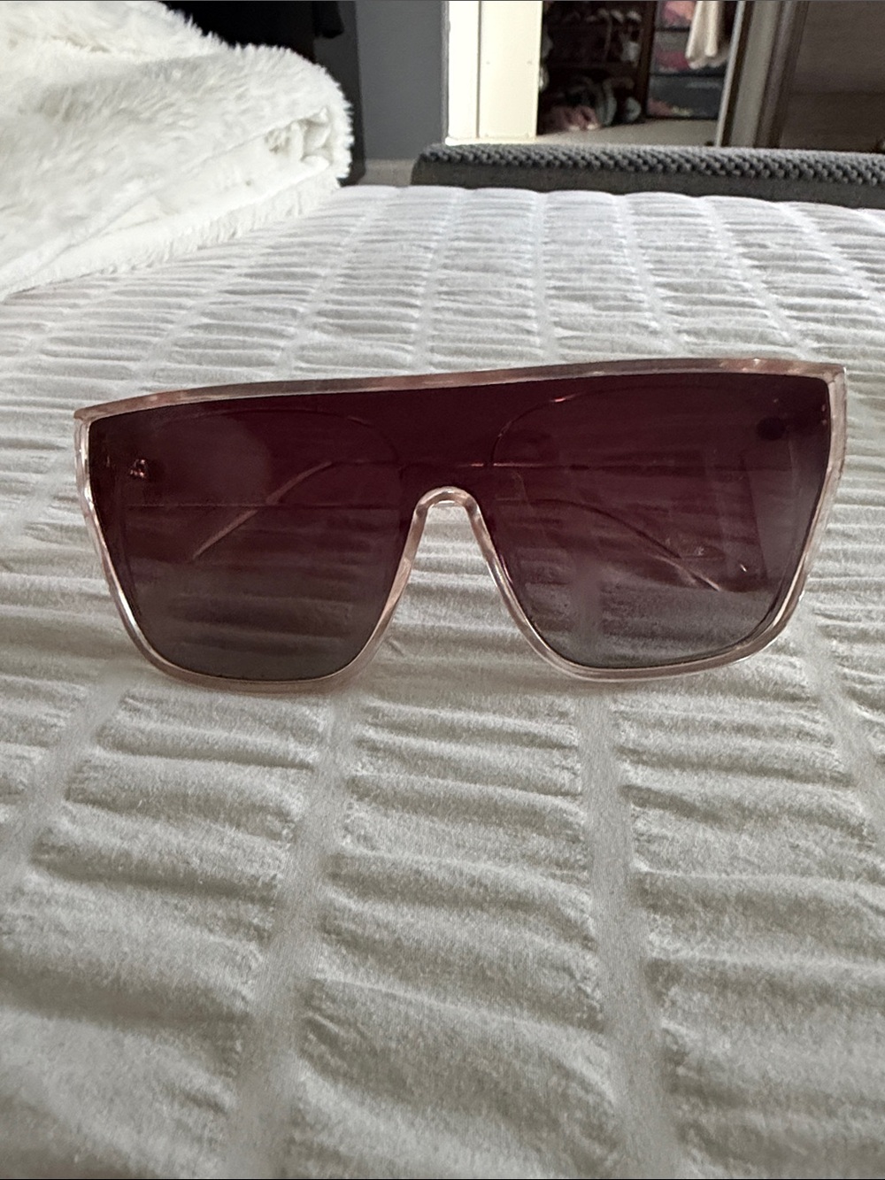 Stylish Oversized Shield Sunglasses - Pink